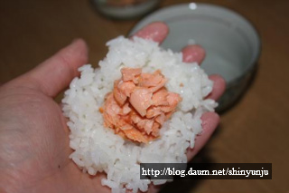 일본의 주먹밥 오니기리를 정석대로 만들어 봅시다!!