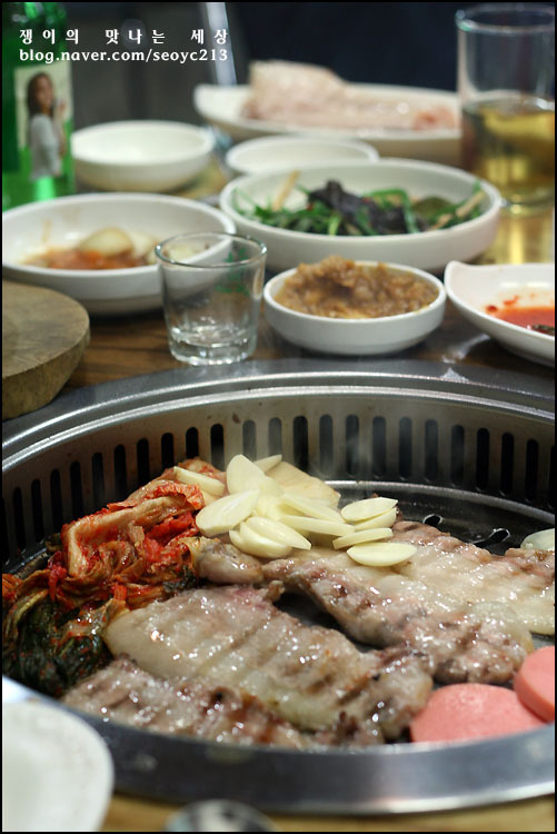 돈돼지삼겹살 이미지