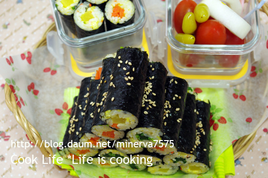 꼬마김밥 이미지