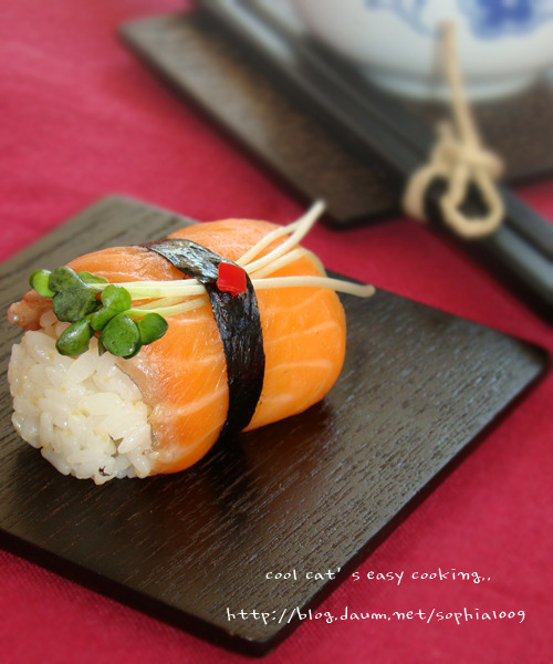 김밥보다 백만배 쉬운 일식집 안부러운 연어 초밥 만들기..