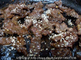 박물관뜨락,계절의여왕 강림하다! 숙녀의 화려한도시락 >_