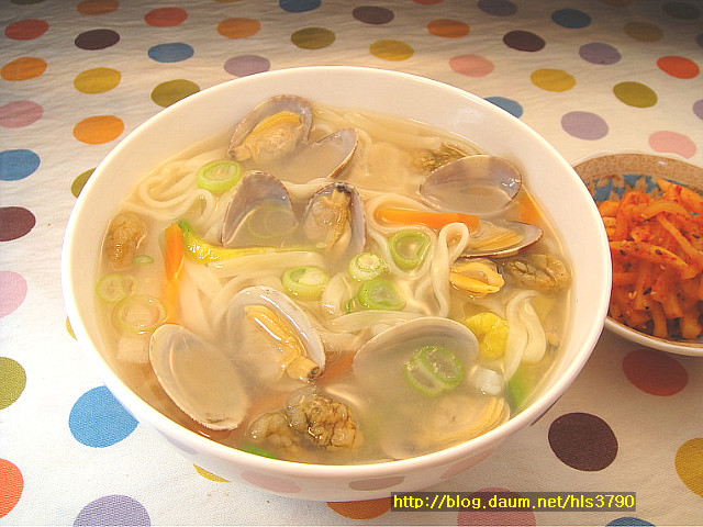 칼국수 맛있게 만드는 방법 가르쳐주세요 :: 칼국수,국수,김치칼국수,닭칼국수,뚜뚜루,바지락 칼국수,바지락칼국수,버섯칼국수,해물칼국수... 