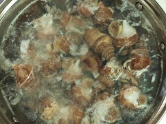 새콤, 달콤, 쫄깃한 맥주 안주~ 골뱅이 야채 무침