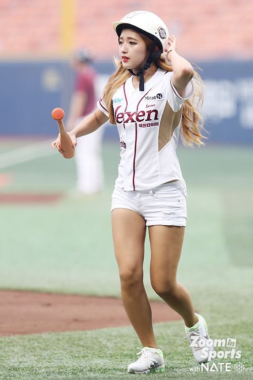 넥센 히어로즈 배트걸 권안나