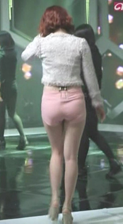 남자들이 좋아하는 뒷태.gif | 인스티즈