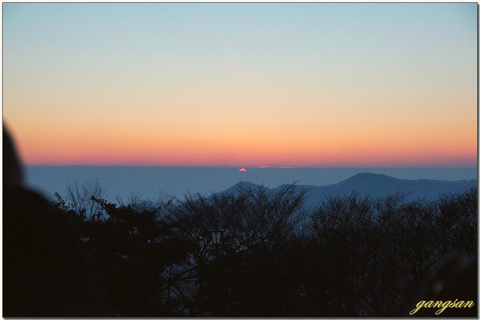 토함산 석굴암의 일출로 병신년 새해를 열다.