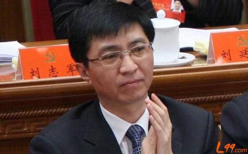 왕후닝(王滬寧): 3명의 총서기를 보좌한 중공의 핵심두뇌
