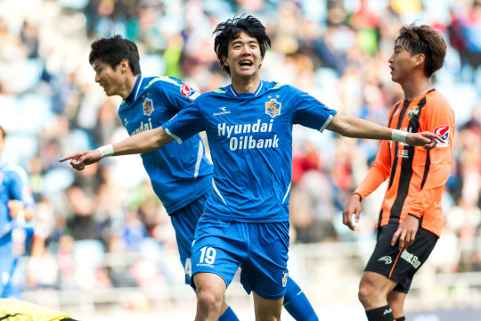 2726533B5218DFDD2BD2FF