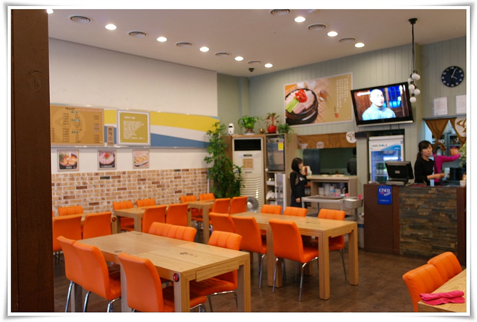 식당 내부의 모습