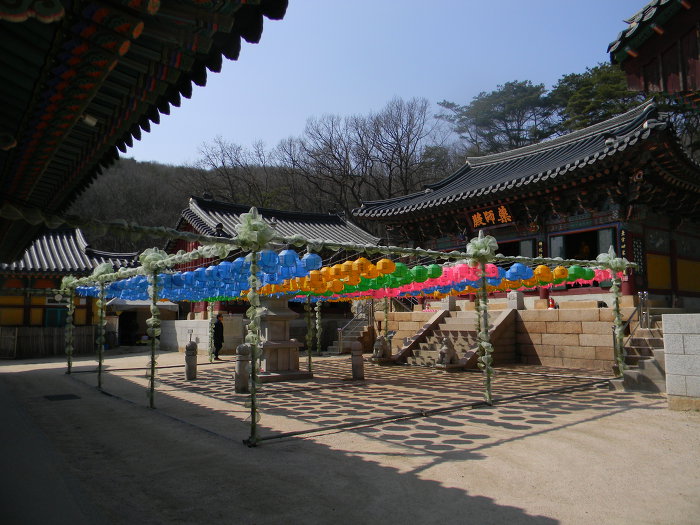 고양 흥국사 마무리 (명부전, 대방, 대방에 봉안된 목조아미타여래좌상과 극락구품도)