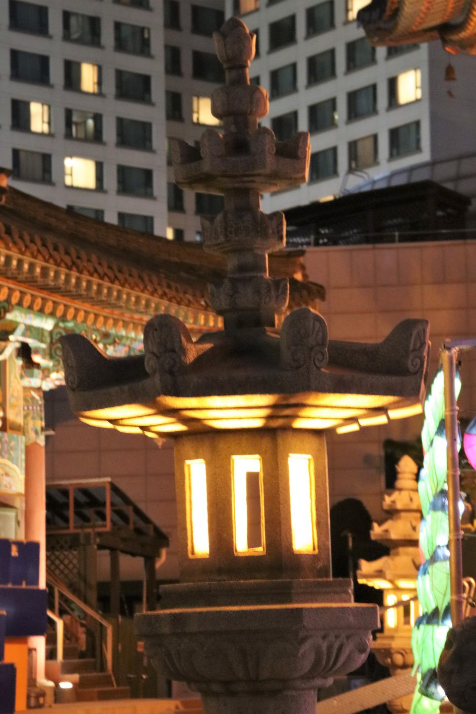 [시내야경] 종로 '조계사의 야경' 모습을 두루 담았습니다.   2/2    (20181219)