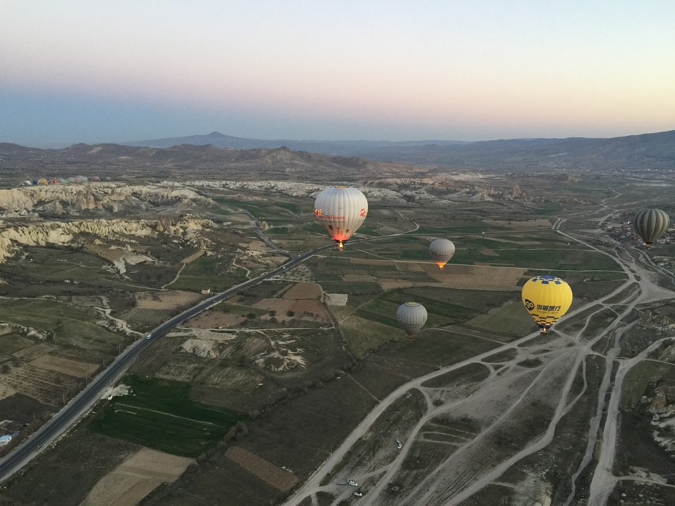카파토키아 해돋이를 보러 열기구 타기 투어를 시작하다.(ÜRGÜP Balloons / KAPADOKYA)
